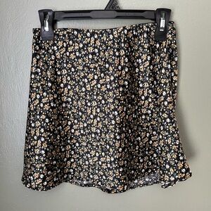 Aeropostale Black Floral Print Skirt Size Small Elastic Waist